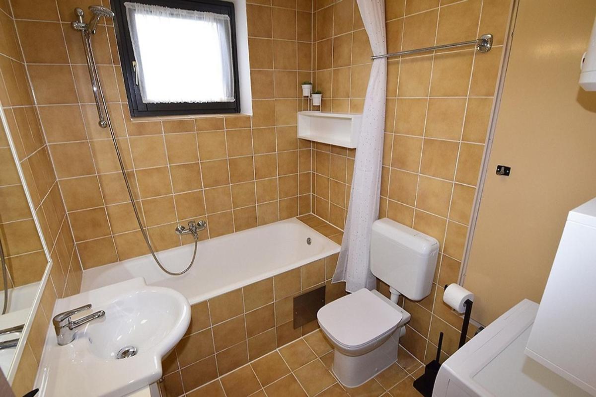 Sole Apartman-near Apartment *